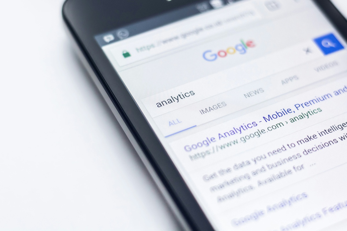 Mobile First Webdesign auf dem Smartphone
